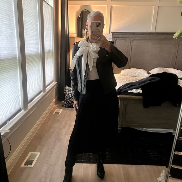 Meet your Posher - Picture 16 of 16